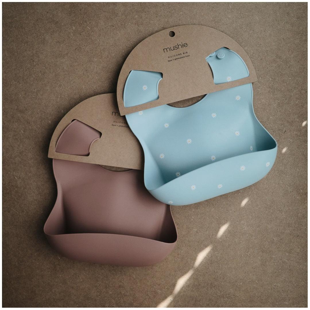 Babador De Silicone Infantil Mushie Woodchuck - Safe and Non-Toxic