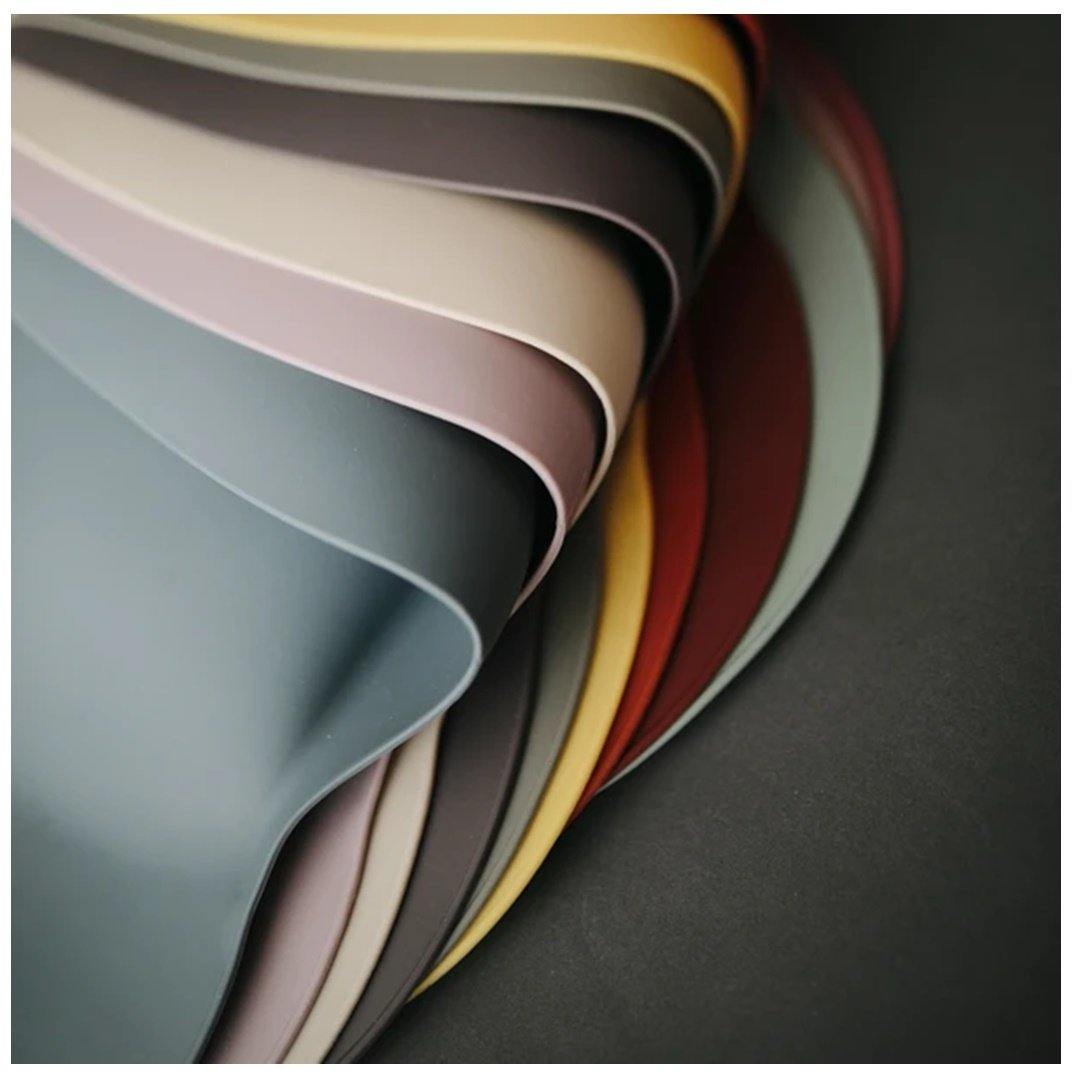 Babador De Silicone Infantil Mushie Tradewinds - Built for Daily Use