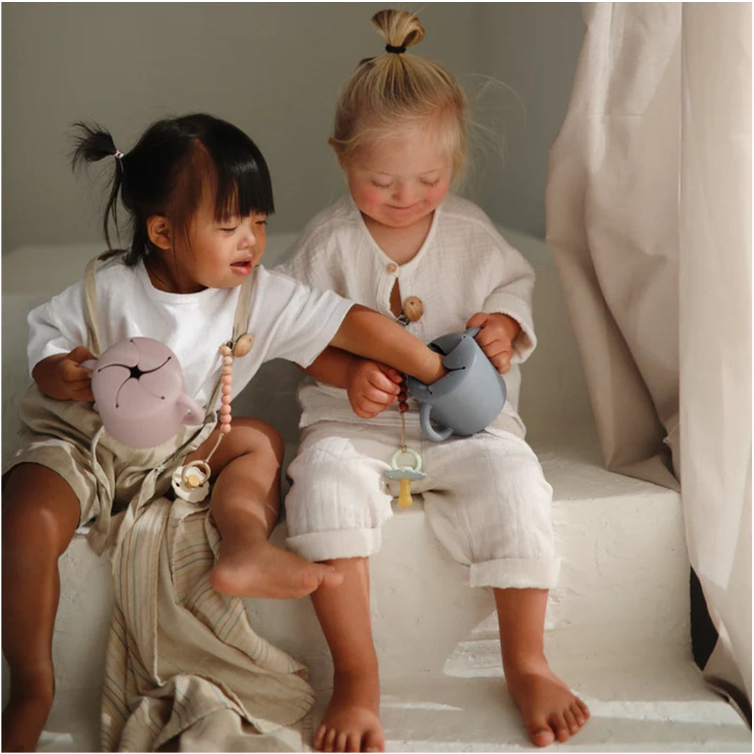 Porta Snack Infantil Mushie Tradewinds - Perfect for On-the-Go Use